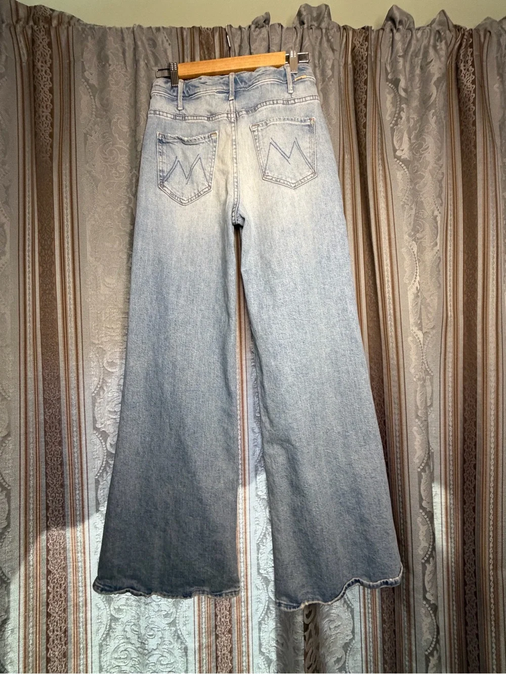 MOTHER The Hustler Roller Sneak Jeans I Confess - Picture 5 of 9